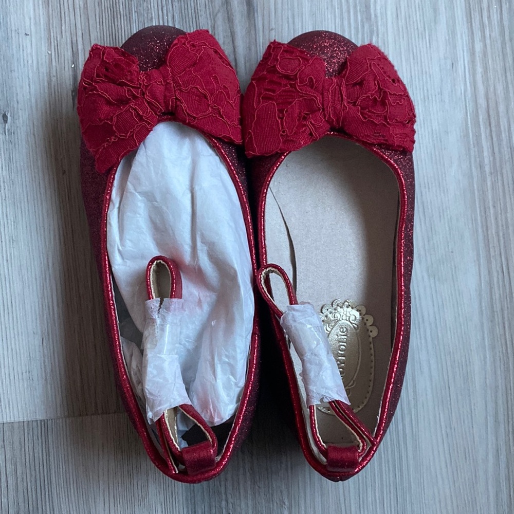 Joyfolie red glitter and lace shoe size 10T